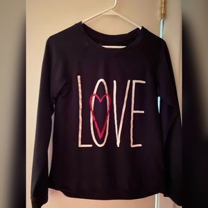 Love Graphic sweatshirt